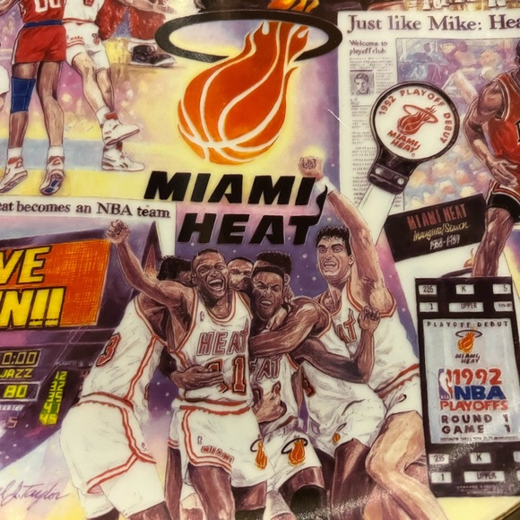 MIAMI HEAT 5th Anniversary celeb.,collectible plate . Dinner size plate. - Picture 2 of 7